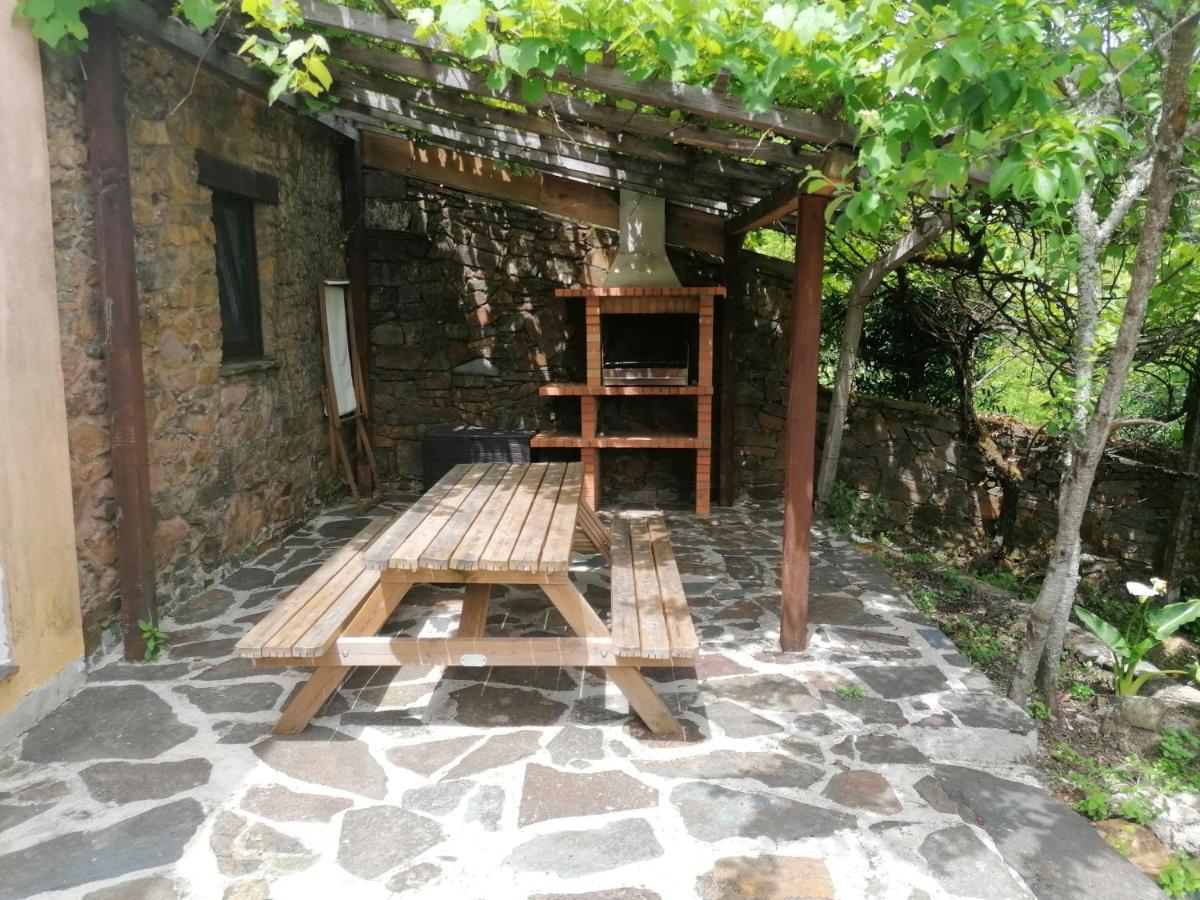 Retiro De Gondramaz - 200 M2 Villa ภายนอก รูปภาพ